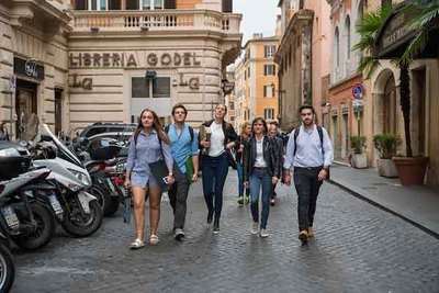 Nd Students In Rome